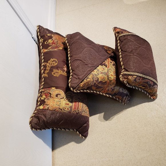 Ritz Carlton Resorts Accents 3 Deluxe Decorative Ritz Carlton Gold